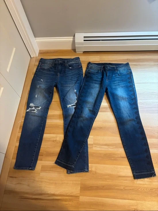 Dark Wash Skinny Jeans Pair - Distressed & Embroidered Side - Picture 1 of 6